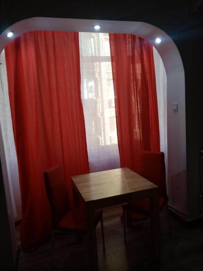 Luxus Apartaments Europe In Piata Universitate Βουκουρέστι Εξωτερικό φωτογραφία